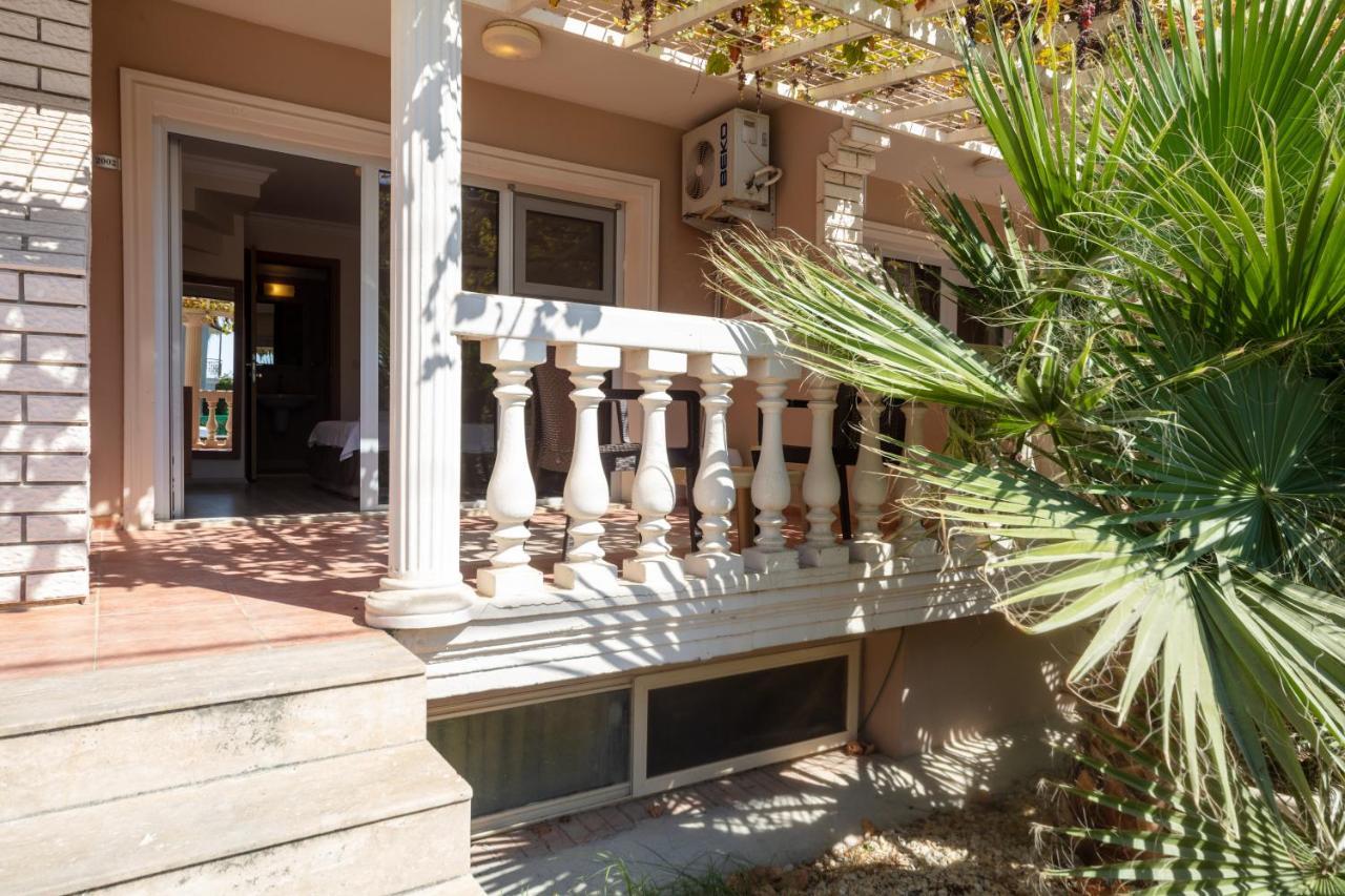 Melis Hotel Κουσάντασι Εξωτερικό φωτογραφία